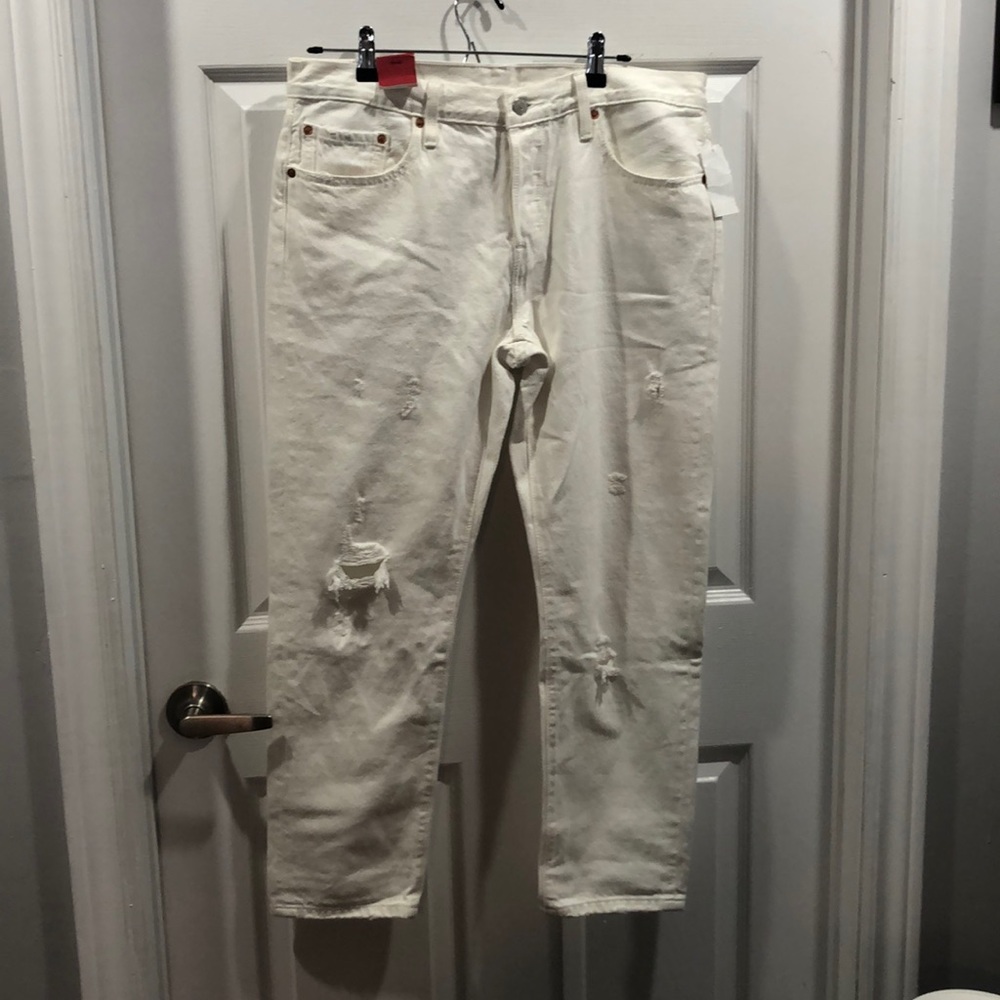Levis 501 BNWT sz 31 x 28 button fly white BNWT